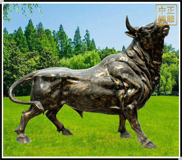 大型商場(chǎng)開(kāi)荒牛雕塑.jpg 大型商場(chǎng)開(kāi)荒牛雕塑.jpg