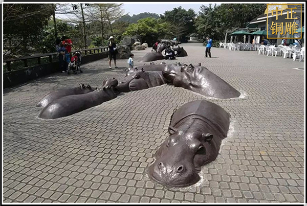 公園河馬銅雕塑.jpg