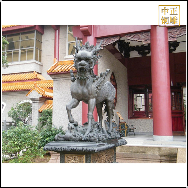 門(mén)口銅麒麟擺件.jpg
