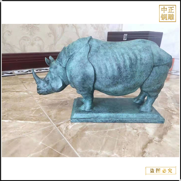 大號犀牛銅雕塑鑄造.jpg
