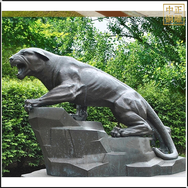 園林銅豹雕塑鑄造